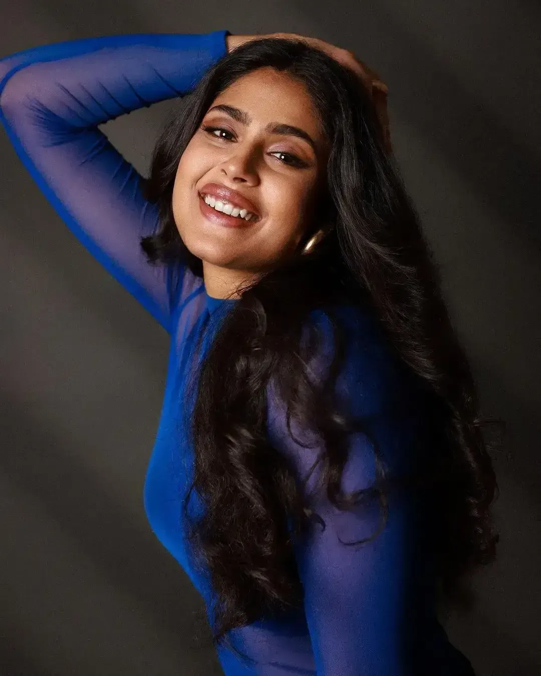 TOLLYWOOD ACTRESS FARIA ABDULLA HOT LOOKS IN BLUE DRESS 5